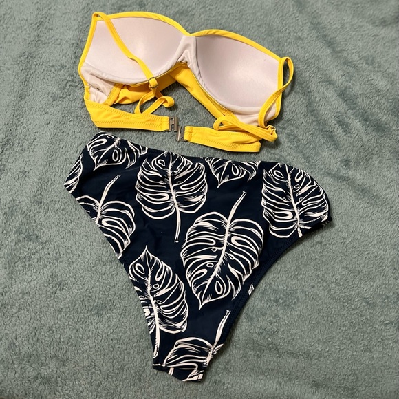 High Waisted Bikini - Picture 2 of 4